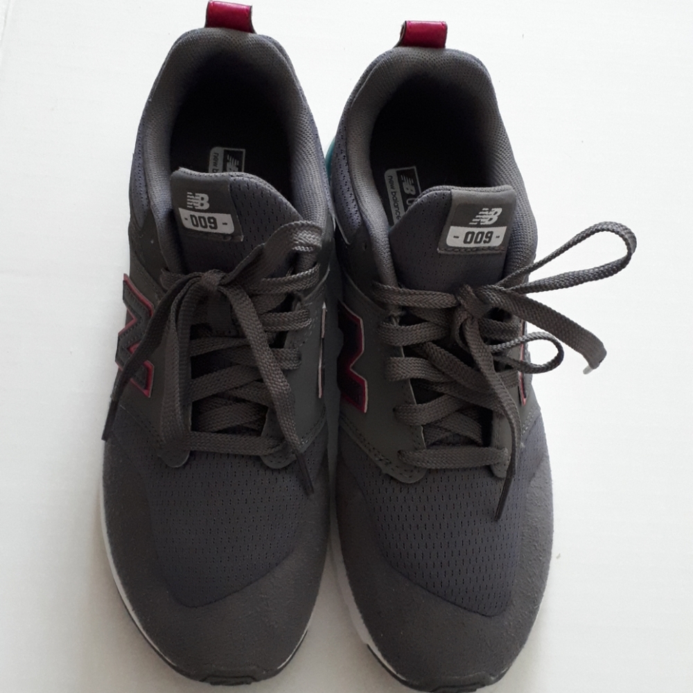 New Balance Comfort Insert Sneakers 009